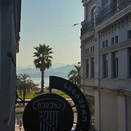 Gorgona Albergue Batumi Exterior foto