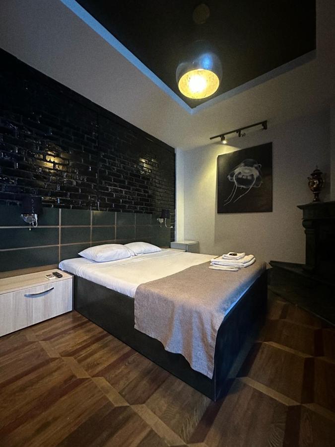Gorgona Albergue Batumi Exterior foto